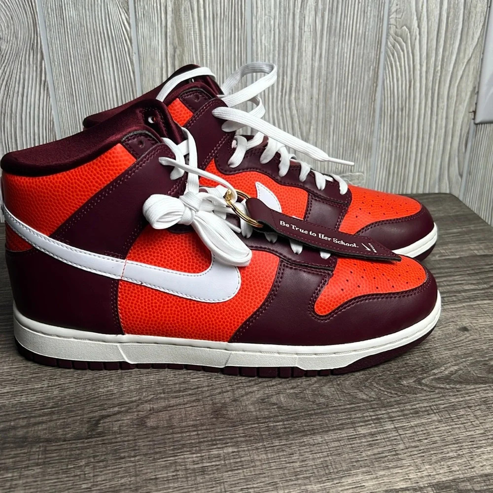 Nike Dunk High Be True To Her School Size 10.5